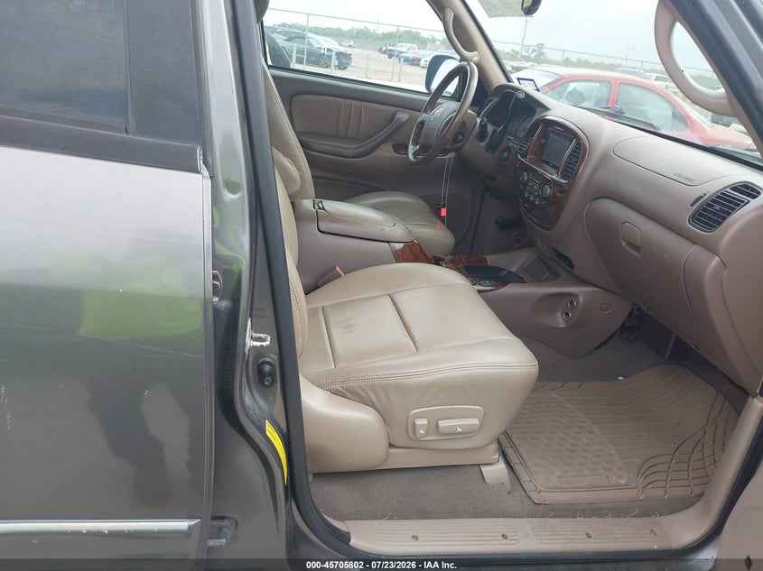 2003 Toyota Sequoia VIN 5TDZT38A13S201596 IAAI salvage auction — NORMAL WEAR, Original (Texas), sold $25 on 2026-07-31 (photo 5)