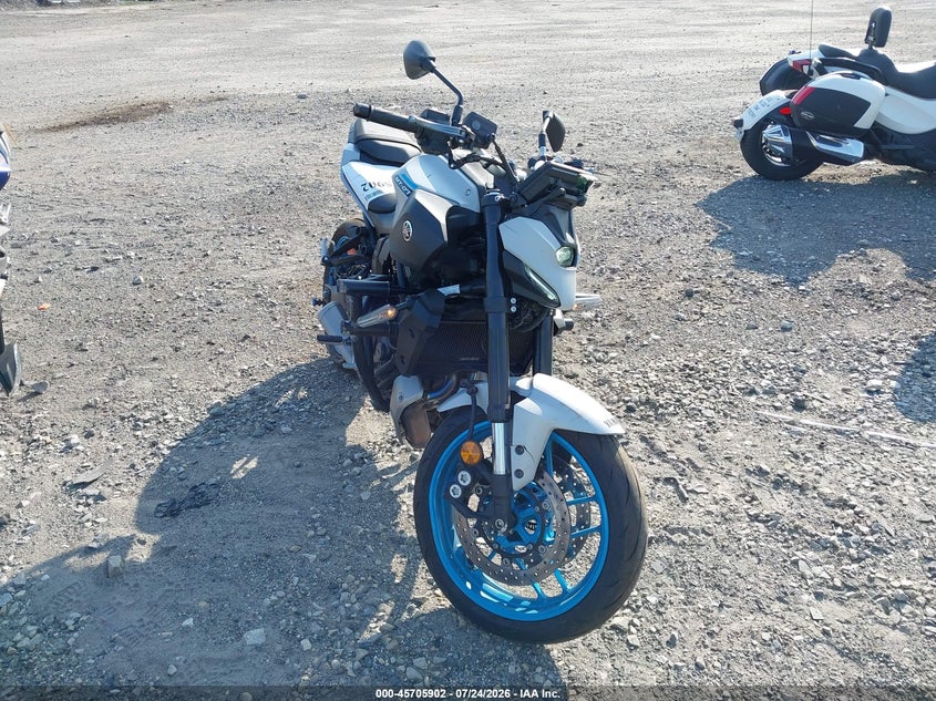 2025 Yamaha VIN JYARM48EXSA001927 IAAI salvage auction — FRONT END, Wait Title, sold $3,250 on 2026-09-02 (photo 1)