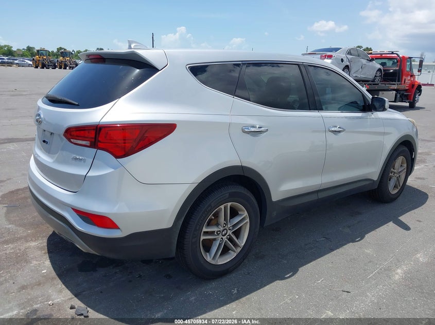 2017 Hyundai Santa fe VIN 5XYZT3LB8HG385035 IAAI salvage auction — NORMAL WEAR, Clear (Florida), sold $3,050 on 2026-07-29 (photo 4)