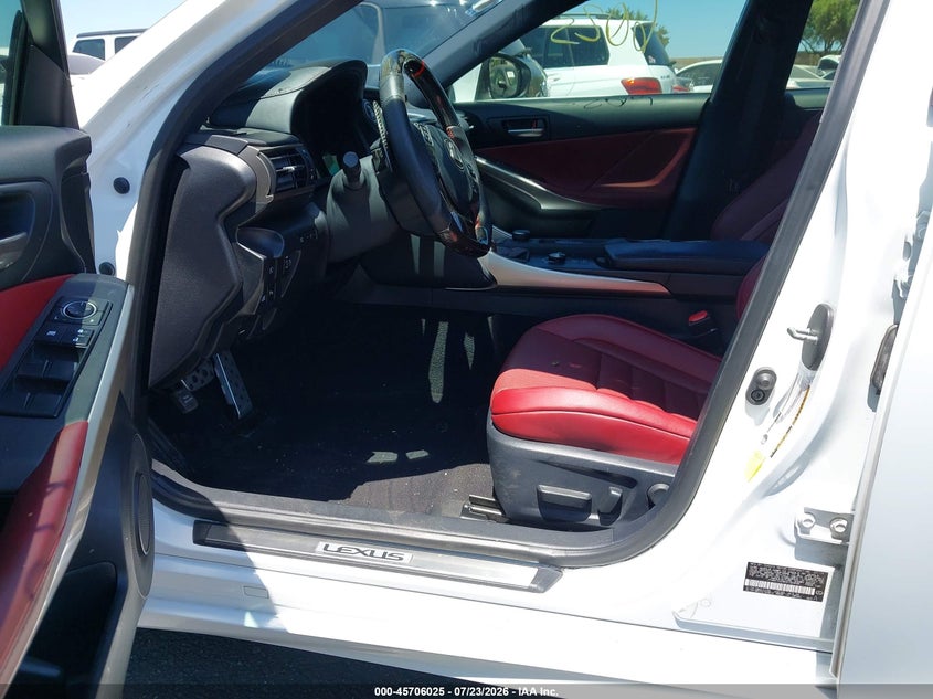2019 Lexus Is VIN JTHBA1D24K5100498 IAAI salvage auction — REAR END, Wait Title, sold $8,500 on 2026-09-11 (photo 5)