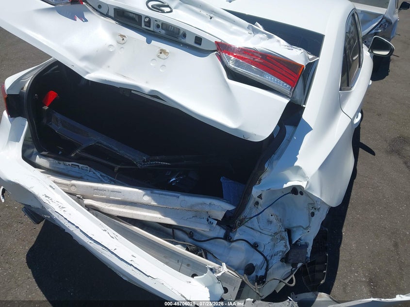 2019 Lexus Is VIN JTHBA1D24K5100498 IAAI salvage auction — REAR END, Wait Title, sold $8,500 on 2026-09-11 (photo 6)