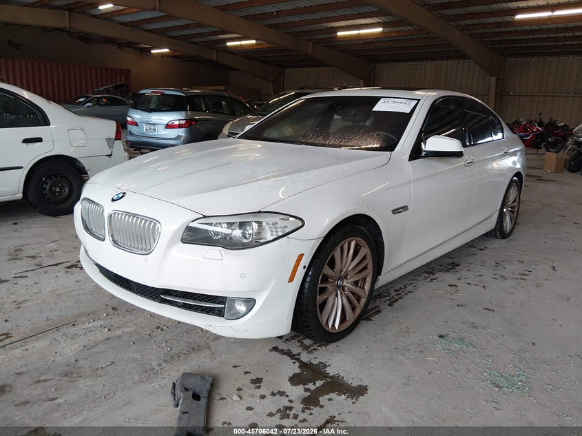 2011 BMW 5 series VIN WBAFR9C54BC617847 IAAI salvage auction — LEFT FRONT, Clear (Tennessee), sold $1,125 on 2026-08-03 (photo 2)