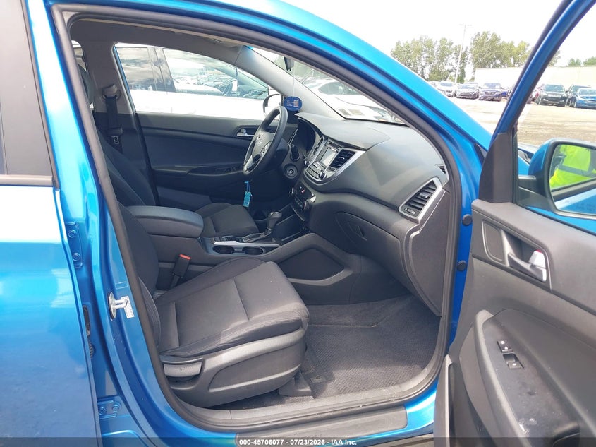 2017 Hyundai Tucson VIN KM8J3CA47HU497451 IAAI salvage auction — NORMAL WEAR, Clear (New York), sold $175 on 2026-07-29 (photo 5)