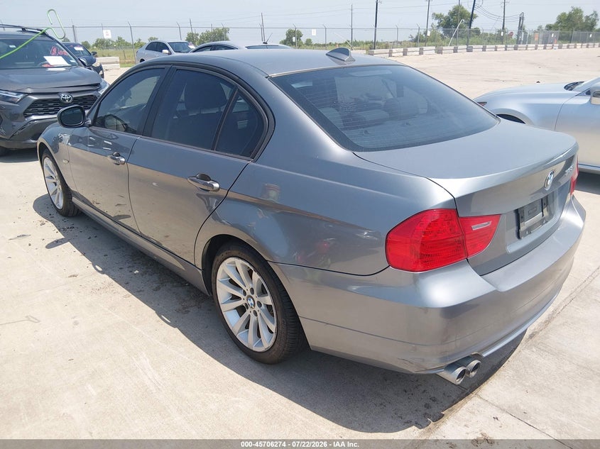 2011 BMW 3 series VIN WBAPH7C5XBA801746 IAAI salvage auction — NORMAL WEAR, Original (Texas), sold $300 on 2026-07-31 (photo 3)