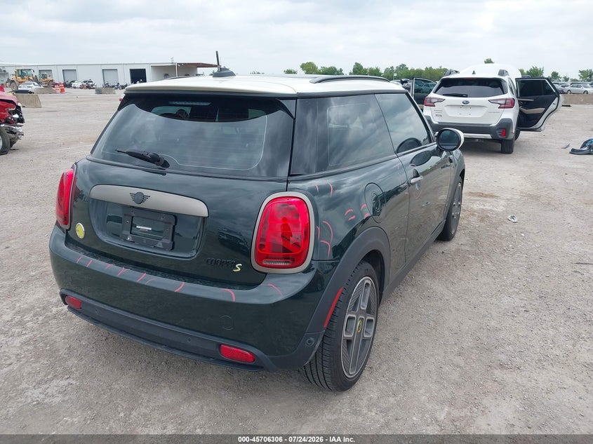2023 Mini Hard top VIN WMW13DJ06P2T88915 IAAI salvage auction — UNKNOWN, Salvage Title, sold $7,000 on 2026-09-26 (photo 4)