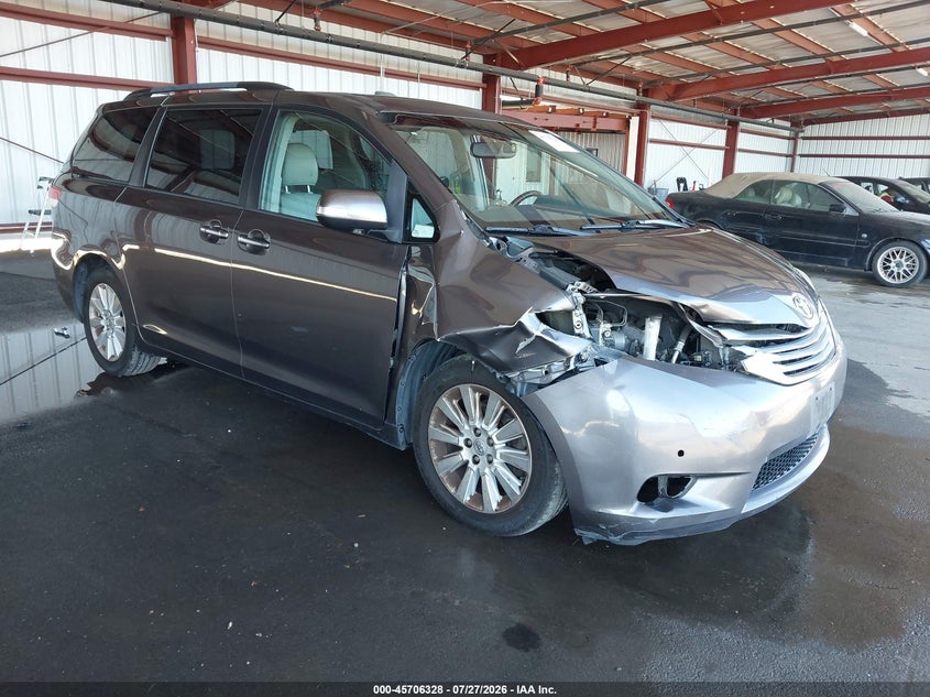 2013 Toyota Sienna VIN 5TDDK3DC5DS050607 IAAI salvage auction — RIGHT FRONT, Salvage (California), sold $2,300 on 2026-08-02 (photo 1)