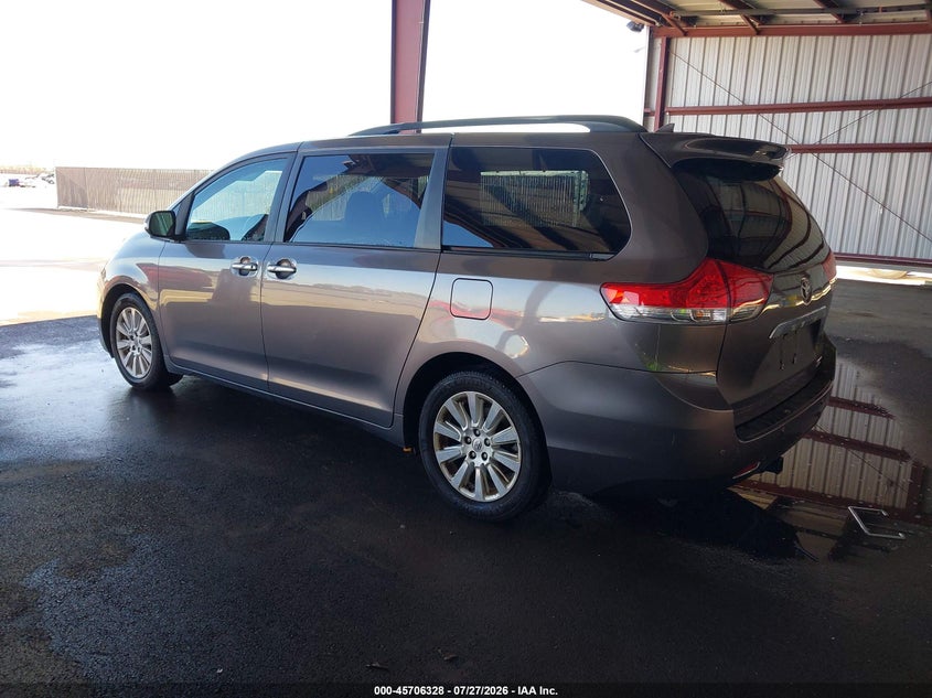 2013 Toyota Sienna VIN 5TDDK3DC5DS050607 IAAI salvage auction — RIGHT FRONT, Salvage (California), sold $2,300 on 2026-08-02 (photo 3)
