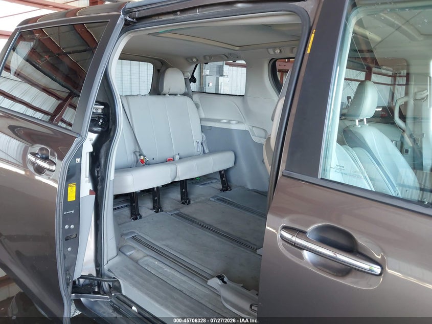2013 Toyota Sienna VIN 5TDDK3DC5DS050607 IAAI salvage auction — RIGHT FRONT, Salvage (California), sold $2,300 on 2026-08-02 (photo 8)