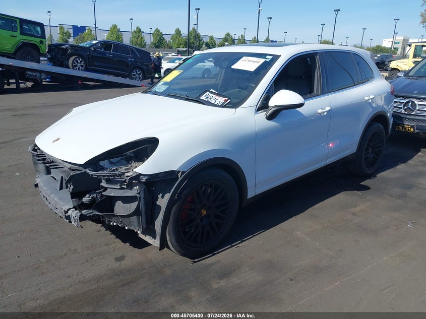 2015 Porsche Cayenne VIN WP1AC2A24FLA80531 IAAI salvage auction — FRONT END, Salvage Title, sold $4,850 on 2026-08-14 (photo 2)