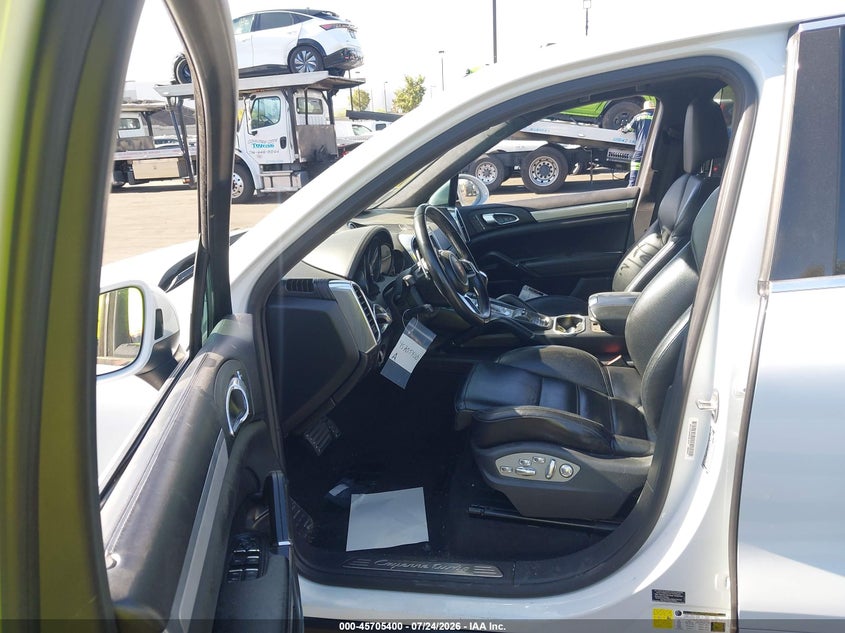 2015 Porsche Cayenne VIN WP1AC2A24FLA80531 IAAI salvage auction — FRONT END, Salvage Title, sold $4,850 on 2026-08-14 (photo 5)