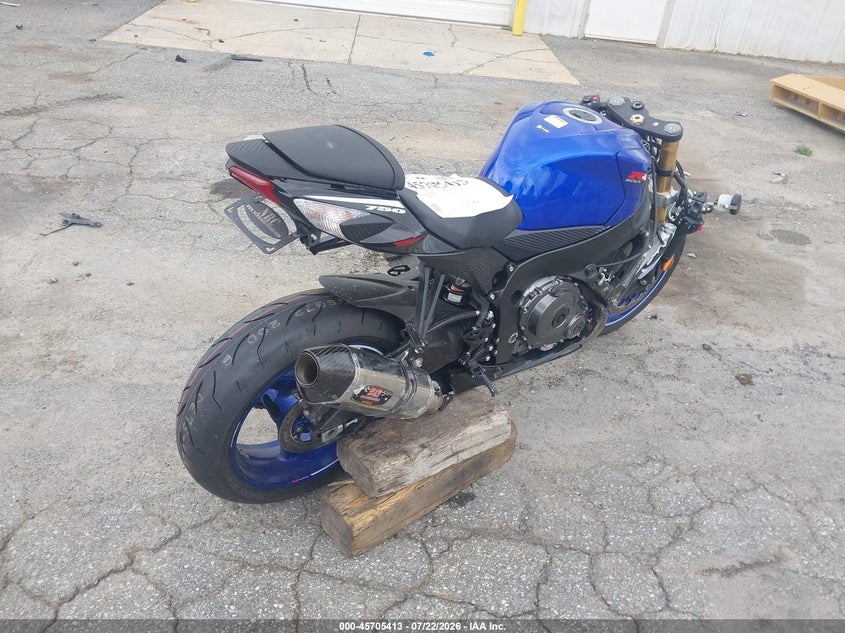 2026 Suzuki Gsx-r VIN JS1GR7MA3T7101412 IAAI salvage auction — FRONT END, Salvage (North Carolina), sold $3,150 on 2026-09-30 (photo 4)