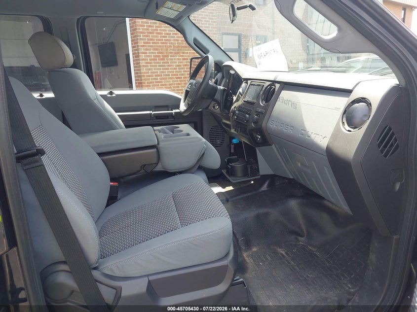 2016 Ford F-450 VIN 1FT8W4DT7GED31667 IAAI salvage auction — NORMAL WEAR, Sf97 (Virginia), sold $35,600 on 2026-08-19 (photo 5)