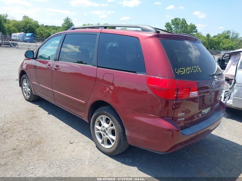 2005 Toyota Sienna VIN 5TDBA22C05S043945 IAAI salvage auction — NORMAL WEAR, Clear (Virginia), sold $475 on 2026-07-28 (photo 3)