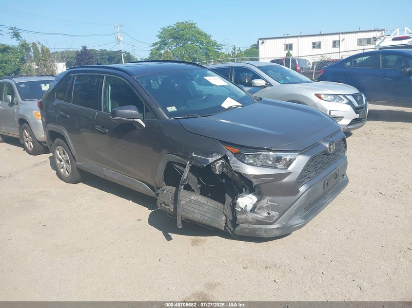 2021 Toyota Rav 4 VIN 2T3K1RFV2MC157481 IAAI salvage auction — FRONT END, Wait Title, sold $6,800 on 2026-10-09 (photo 1)
