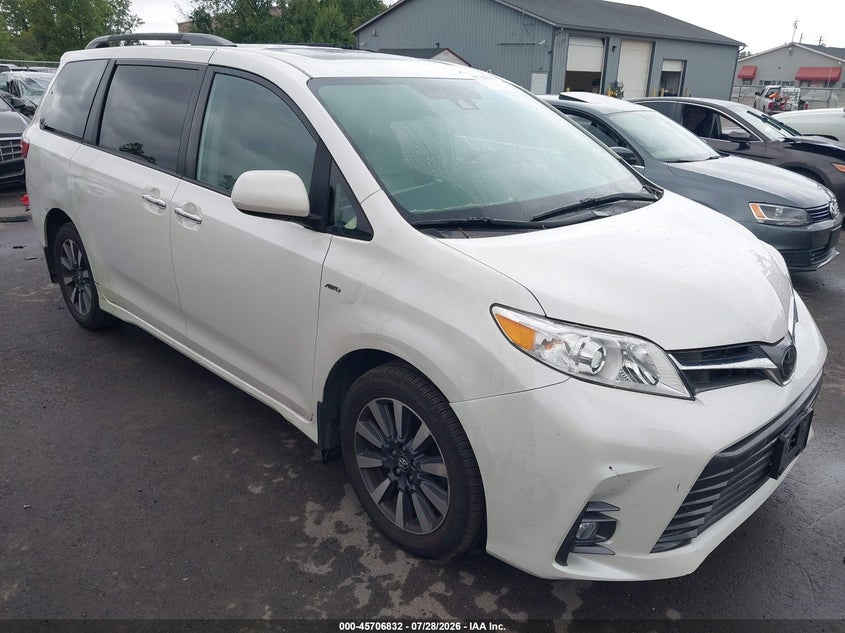 2019 Toyota Sienna VIN 5TDDZ3DC3KS224635 — IAAI salvage auction photo