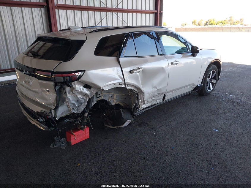 2024 Honda Prologue VIN 3GPKHXRJ0RS513758 IAAI salvage auction — RIGHT SIDE, Salvage (California), sold $7,300 on 2026-08-03 (photo 4)