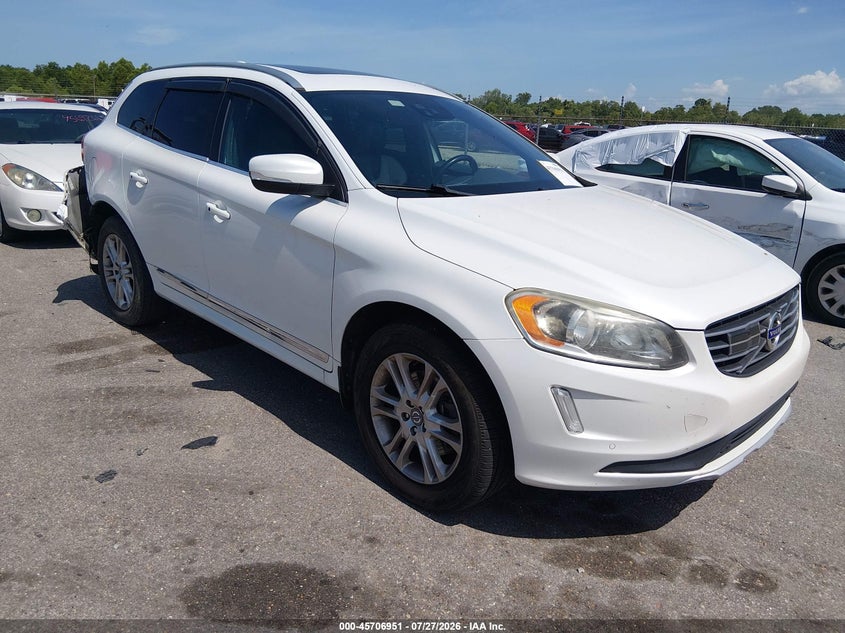 2015 Volvo Xc60 VIN YV440MDK8F2668711 IAAI salvage auction — REAR END, Salvage Title, sold $2,450 on 2026-08-15 (photo 1)