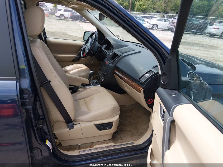 2009 Land rover Lr2 VIN SALFR24N59H120188 IAAI salvage auction — LEFT & RIGHT, Clear (Virginia), sold $25 on 2026-07-31 (photo 5)