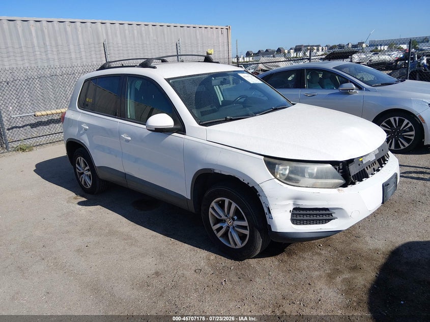 2014 Volkswagen Tiguan VIN WVGAV3AX8EW530784 IAAI salvage auction — FRONT END, Salvage Title, sold $900 on 2026-08-17 (photo 1)