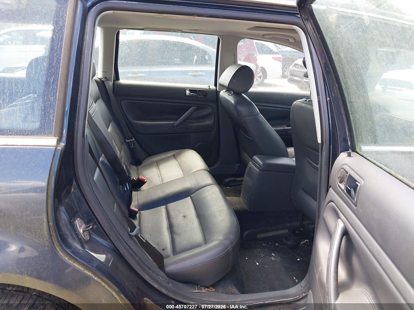 2004 Volkswagen Passat VIN WVWVD63B84E297229 IAAI salvage auction — NORMAL WEAR, Clear (Washington), sold $225 on 2026-08-05 (photo 8)