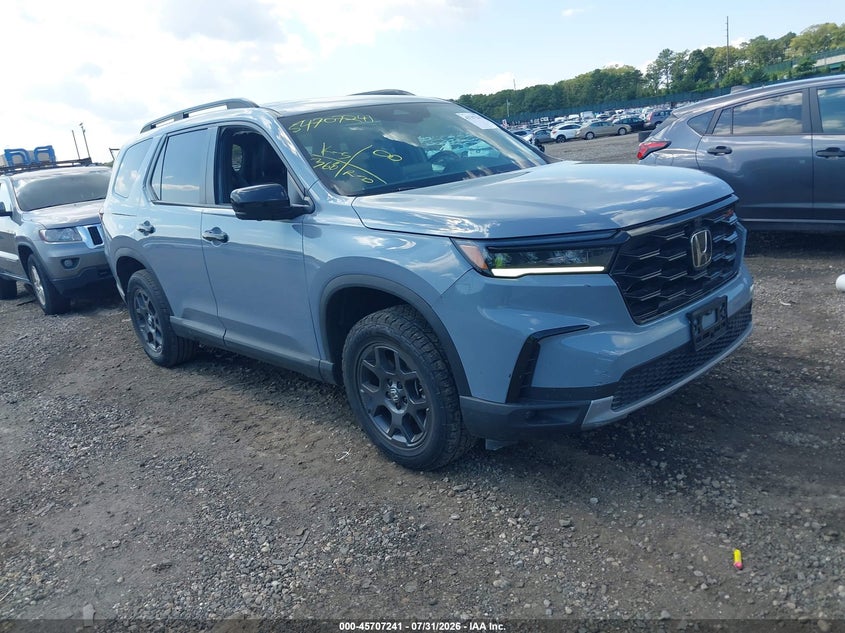 2025 Honda Pilot VIN 5FNYG1H6XSB042211 — IAAI salvage auction photo