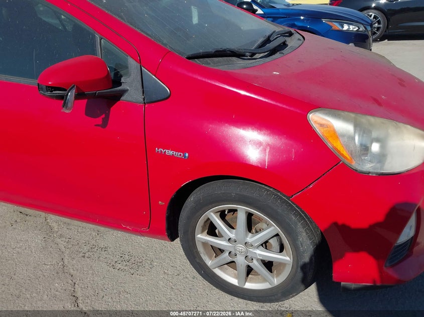 2013 Toyota Prius c VIN JTDKDTB36D1542001 IAAI salvage auction — NORMAL WEAR, Clear-Dealer Only (Utah), sold $575 on 2026-07-29 (photo 6)