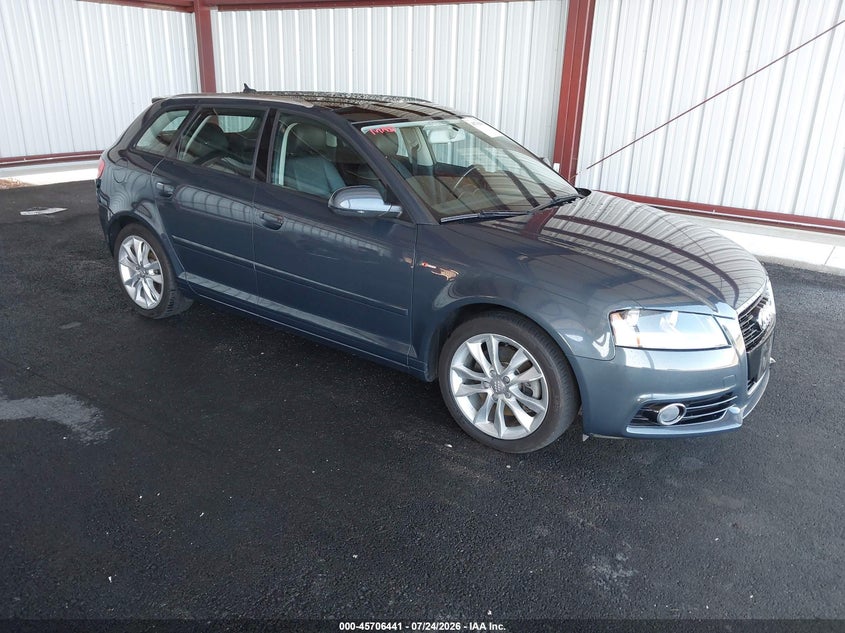 2013 Audi A3 VIN WAUFEAFM4DA012869 IAAI salvage auction — REAR END, Wait Title, sold $1,400 on 2026-07-31 (photo 1)