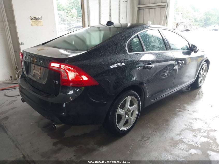 2013 Volvo S60 VIN YV1612FS0D2217161 IAAI salvage auction — FRONT END, Salvage Title, sold $1,600 on 2026-08-13 (photo 4)