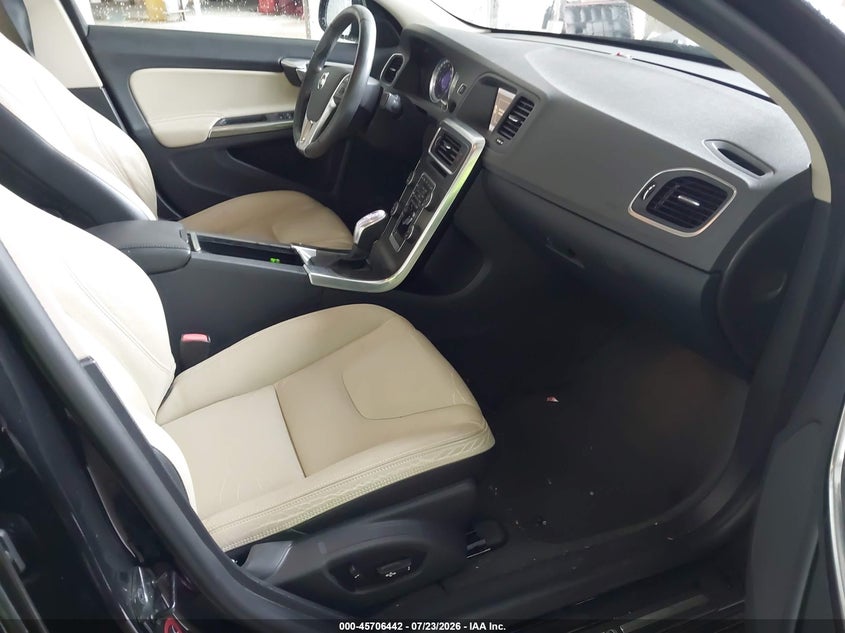 2013 Volvo S60 VIN YV1612FS0D2217161 IAAI salvage auction — FRONT END, Salvage Title, sold $1,600 on 2026-08-13 (photo 5)