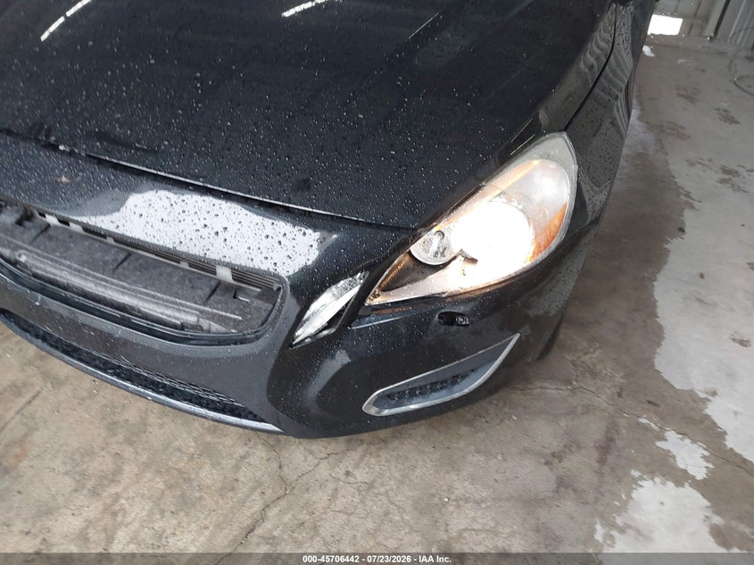 2013 Volvo S60 VIN YV1612FS0D2217161 IAAI salvage auction — FRONT END, Salvage Title, sold $1,600 on 2026-08-13 (photo 6)
