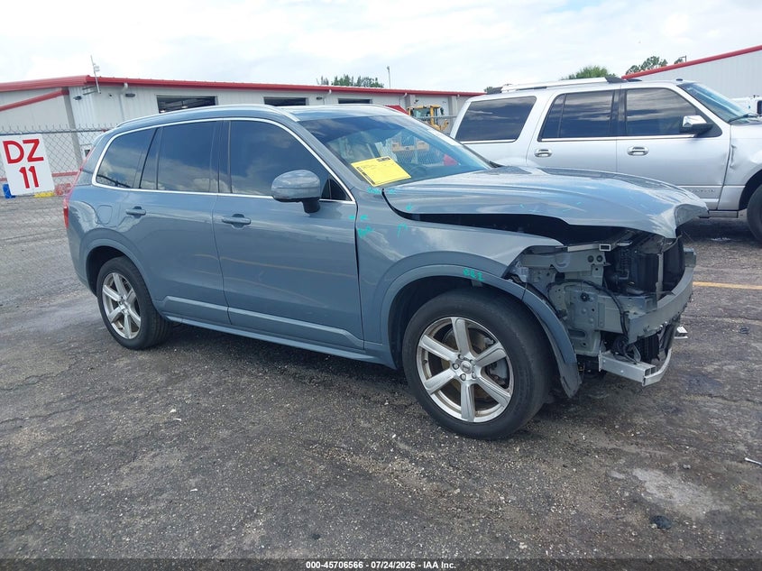 2022 Volvo Xc90 VIN YV4102CK9N1828401 — IAAI salvage auction photo