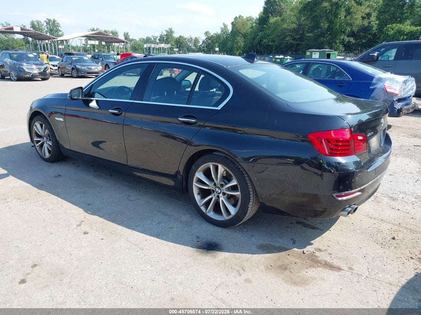 2014 BMW 5er VIN WBAFV3C55ED684464 IAAI salvage auction — NORMAL WEAR, Clear (District Of Columbia), sold $175 on 2026-07-30 (photo 3)