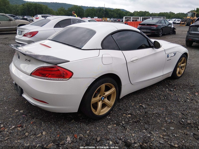 2016 BMW Z4 VIN WBALL5C50G5A20304 IAAI salvage auction — STORM DAMAGE, Salvage (New Jersey), sold $7,500 on 2026-09-10 (photo 4)
