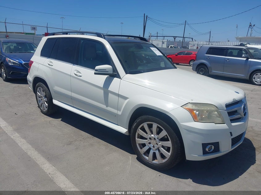 2010 Mercedes-benz Glk-class VIN WDCGG5GB8AF448381 IAAI salvage auction — REAR END, Salvage (California), sold $1,150 on 2026-08-19 (photo 1)