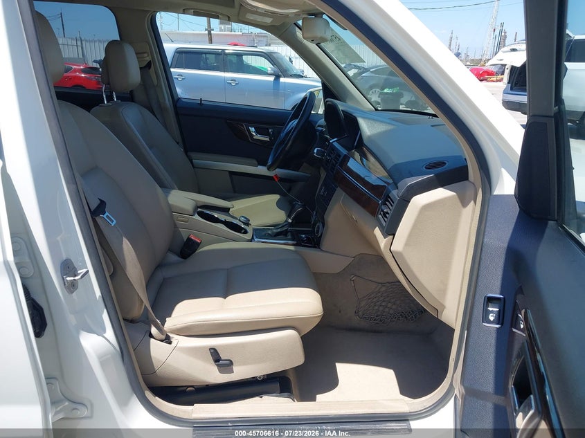 2010 Mercedes-benz Glk-class VIN WDCGG5GB8AF448381 IAAI salvage auction — REAR END, Salvage (California), sold $1,150 on 2026-08-19 (photo 5)