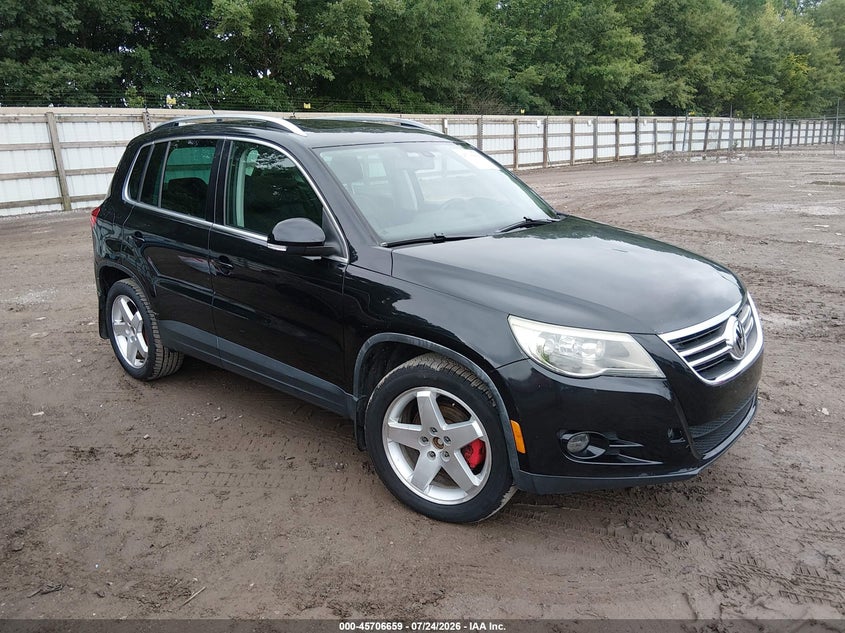 2011 Volkswagen Tiguan VIN WVGBV7AX1BW525014 IAAI salvage auction — NORMAL WEAR, Clear (Tennessee), sold $25 on 2026-07-29 (photo 1)