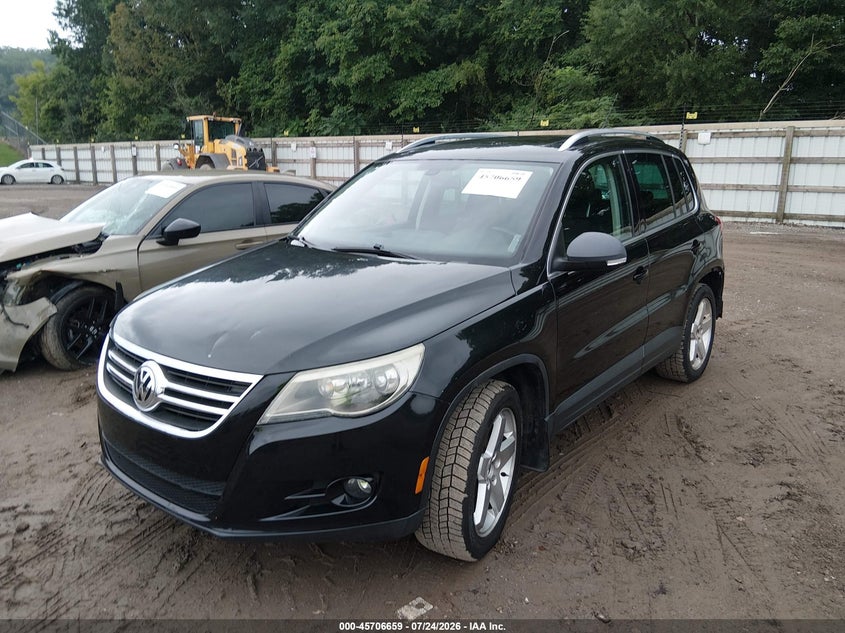 2011 Volkswagen Tiguan VIN WVGBV7AX1BW525014 IAAI salvage auction — NORMAL WEAR, Clear (Tennessee), sold $25 on 2026-07-29 (photo 2)