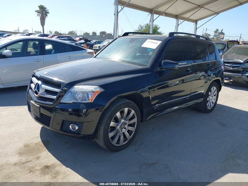 2012 Mercedes-benz Glk-klasse VIN WDCGG5GB0CF883785 IAAI salvage auction — REAR END, Salvage Title, sold $2,000 on 2026-08-06 (photo 2)