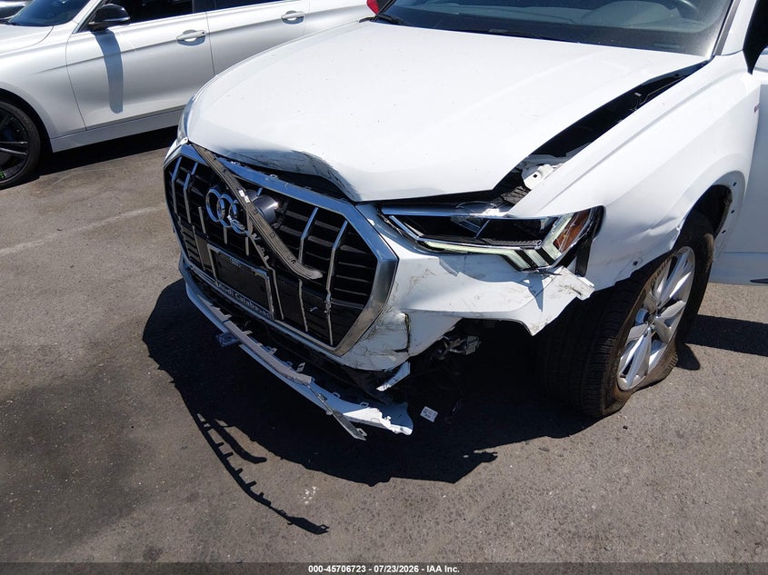 2024 Audi Q3 VIN WA1DECF37R1021290 IAAI salvage auction — LEFT FRONT, Wait Title, sold $8,450 on 2026-08-17 (photo 6)