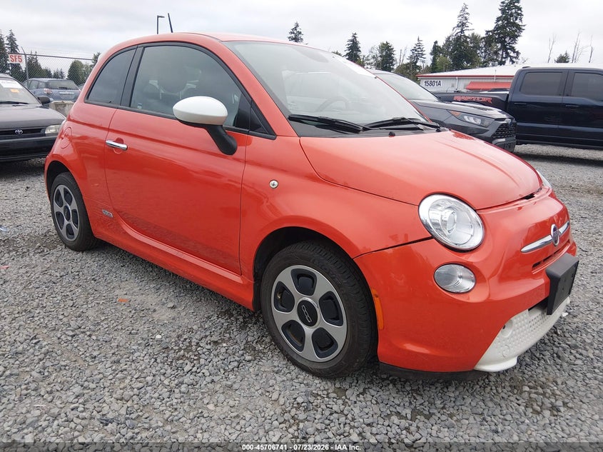 2015 Fiat 500 VIN 3C3CFFGE9FT503266 IAAI salvage auction — FRONT END, Bill Of Sale (Washington), sold $950 on 2026-08-13 (photo 1)