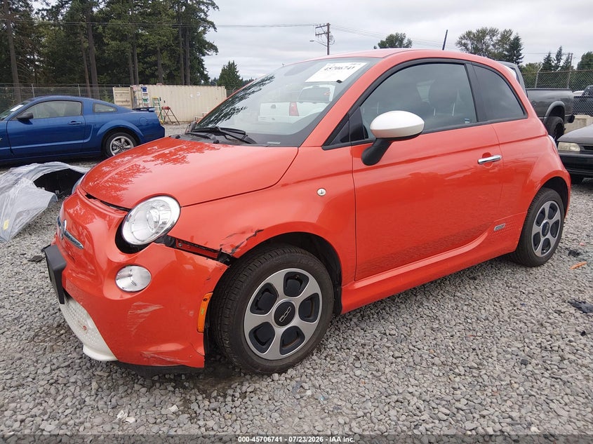 2015 Fiat 500 VIN 3C3CFFGE9FT503266 IAAI salvage auction — FRONT END, Bill Of Sale (Washington), sold $950 on 2026-08-13 (photo 2)