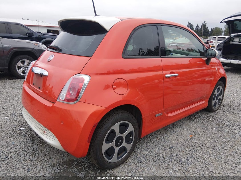 2015 Fiat 500 VIN 3C3CFFGE9FT503266 IAAI salvage auction — FRONT END, Bill Of Sale (Washington), sold $950 on 2026-08-13 (photo 4)