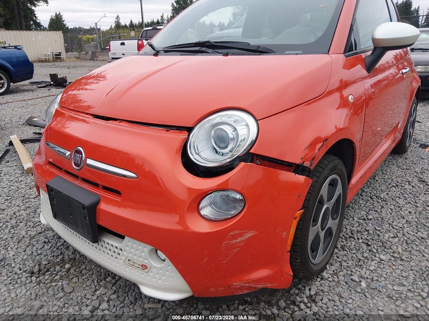 2015 Fiat 500 VIN 3C3CFFGE9FT503266 IAAI salvage auction — FRONT END, Bill Of Sale (Washington), sold $950 on 2026-08-13 (photo 6)