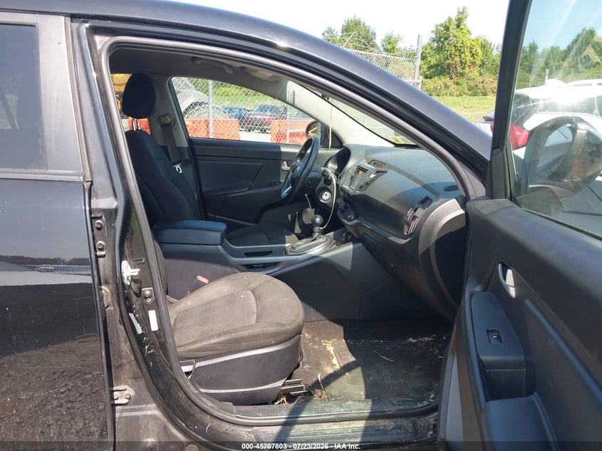 2013 Kia Sportage VIN KNDPBCA29D7475587 IAAI salvage auction — NORMAL WEAR, Clear (New York), sold $1,375 on 2026-08-01 (photo 5)
