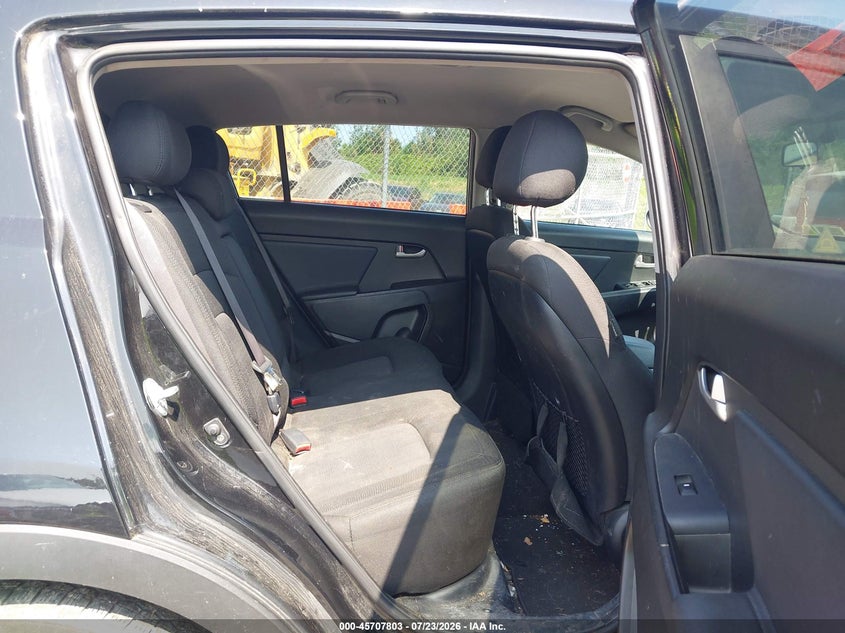 2013 Kia Sportage VIN KNDPBCA29D7475587 IAAI salvage auction — NORMAL WEAR, Clear (New York), sold $1,375 on 2026-08-01 (photo 8)
