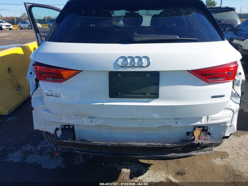2024 Audi Q3 VIN WA1DECF31R1061400 IAAI salvage auction — REAR END, Salvage Title, sold $11,900 on 2026-08-20 (photo 6)