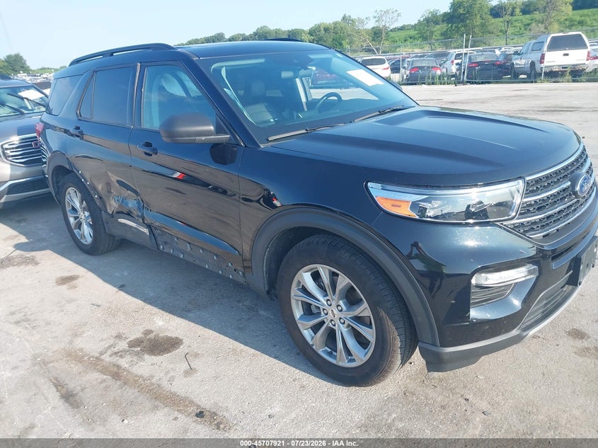 2022 Ford Explorer VIN 1FMSK8DH2NGB42569 — IAAI salvage auction photo