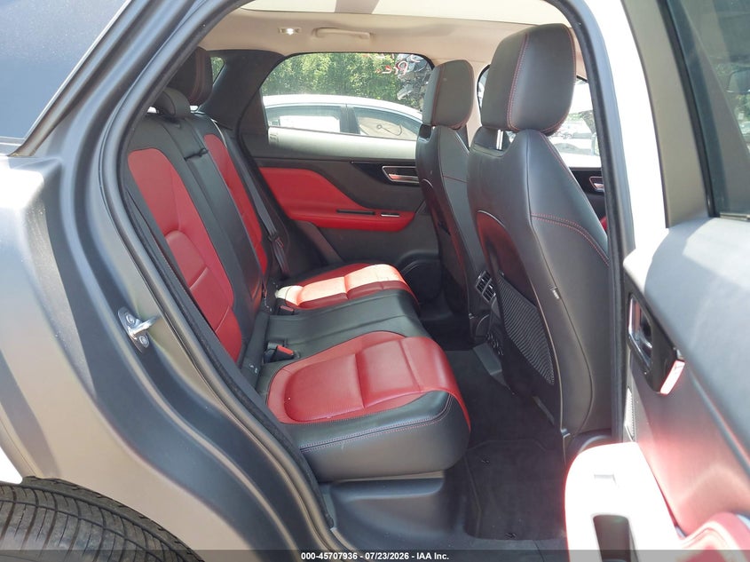 2018 Jaguar F-pace VIN SADCL2FX6JA324753 IAAI salvage auction — FRONT END, Salvage Title, sold $10,000 on 2026-08-14 (photo 8)