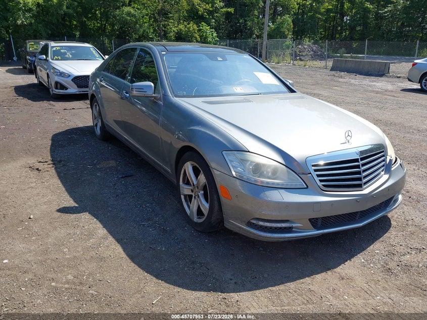 2011 Mercedes-benz S class VIN WDDNG8GB5BA393987 IAAI salvage auction — NORMAL WEAR, Clear (Maryland), sold $25 on 2026-07-29 (photo 1)