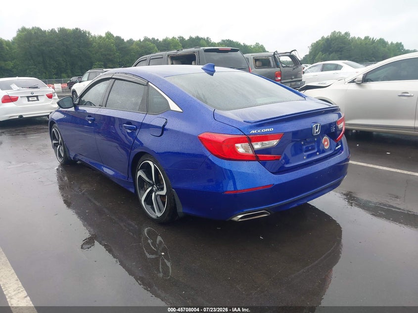 2018 Honda Accord VIN 1HGCV1F3XJA210415 IAAI salvage auction — SIDE, Wait Title, sold $2,750 on 2026-08-19 (photo 3)